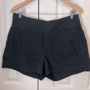 Athleta Trekkie North Short